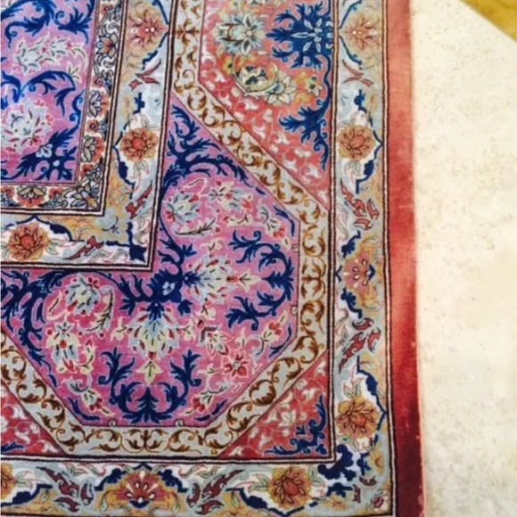 PERSIAN RUG- GENUINE-100% SILK-MADE IN QUOM- 10 FT LONG BY 6.5 WIDE- - Picture 11 of 11